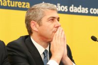 Sócrates visita Brasil e Venezuela para reforçar investimentos