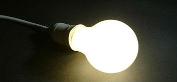 Municípios ponderam juntar-se para negociar contratos de distribuição de electricidade em baixa tensão
