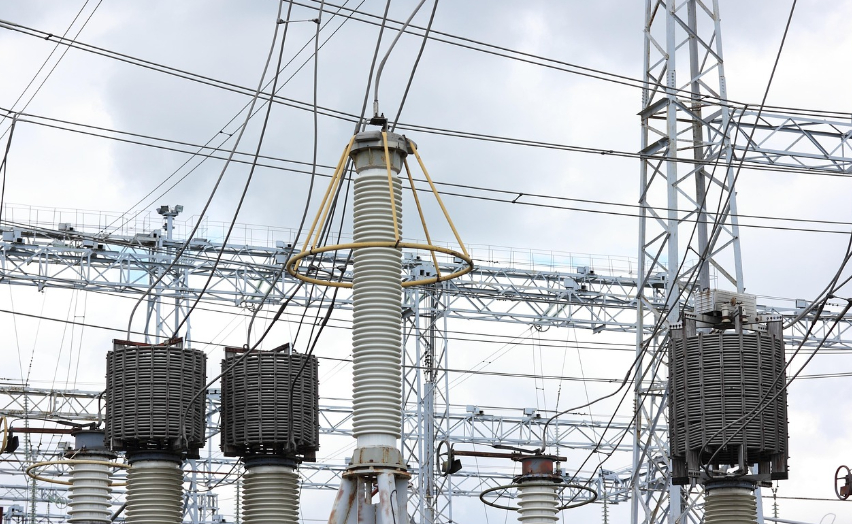 Associação denuncia continuação de obras de linha elétrica apesar de suspensão judicial