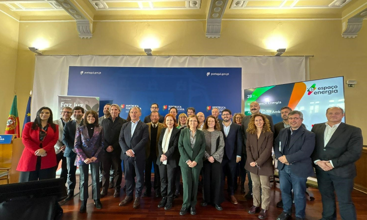 Moita assina contratos para os Espaços Energia