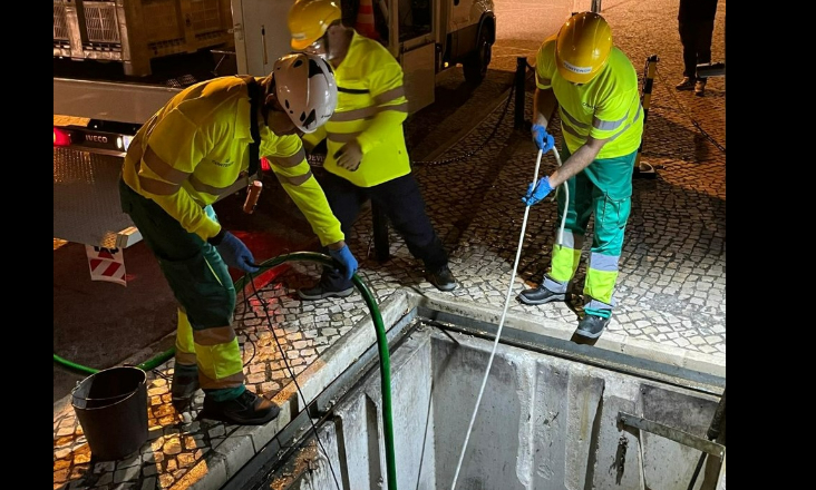 Setúbal reforça lavagem de contentores de resíduos no verão
