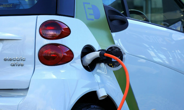 ERSE aprova redução de tarifas para a mobilidade elétrica em 2025