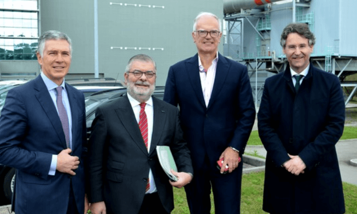 Projeto pioneiro transforma CO2 de resíduos municipais em combustível sustentável para a aviação