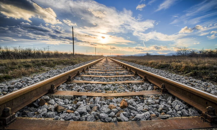 Linhas ferroviárias eletrificadas aumentam 31% na UE desde 1990