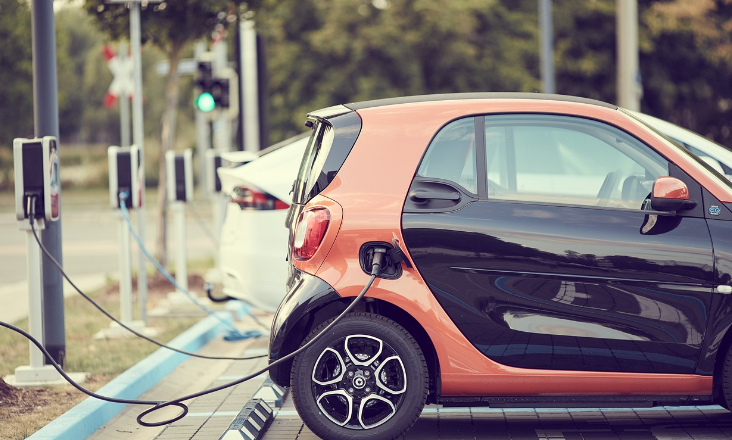 Projeto da MOBI.E para instalar postos de carregamento para veículos elétricos conta com 14 candidaturas