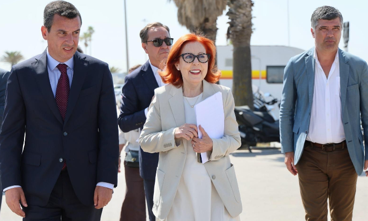 Ministra do Ambiente anuncia ações para época balnear
