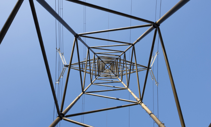 Associação leva a tribunal linha elétrica associada a central solar no Alentejo