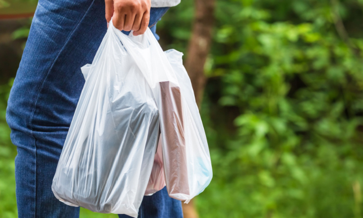 4,7 mil milhões de sacos de plástico leves a menos na UE em 2022
