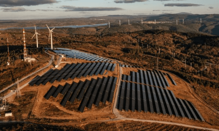 Primeiro parque híbrido de energia eólica e solar já iniciou produção