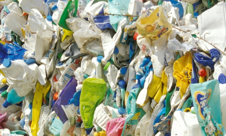 Eixo Atlântico propõe taxar produção de lixo para promover reciclagem e combater alterações climáticas