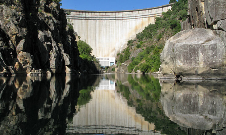 Chega recomenda ao Governo suspensão da central fotovoltaica flutuante na Barragem do Cabril