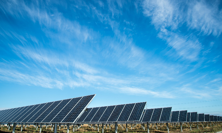 Transição energética mundial precisa de 4,1 biliões de dólares anuais