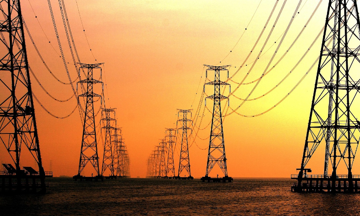 Comissão Europeia vai propor revisão da segurança das redes elétricas na União Europeia em 2026