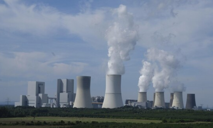 Parlamento Europeu valida nuclear e gás como investimentos “verdes”