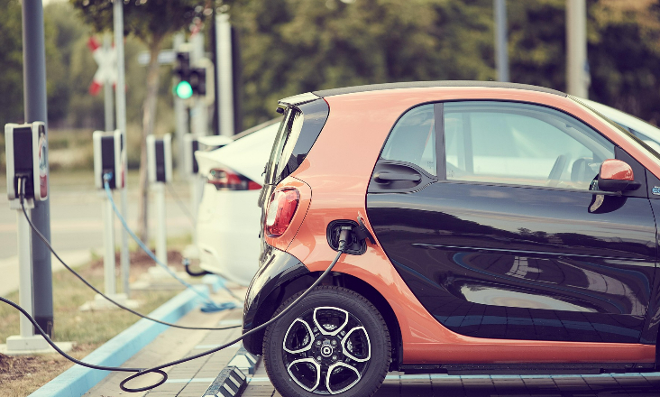 Em 2030 haverá mais de 50 milhões de carros elétricos na Europa - estudo